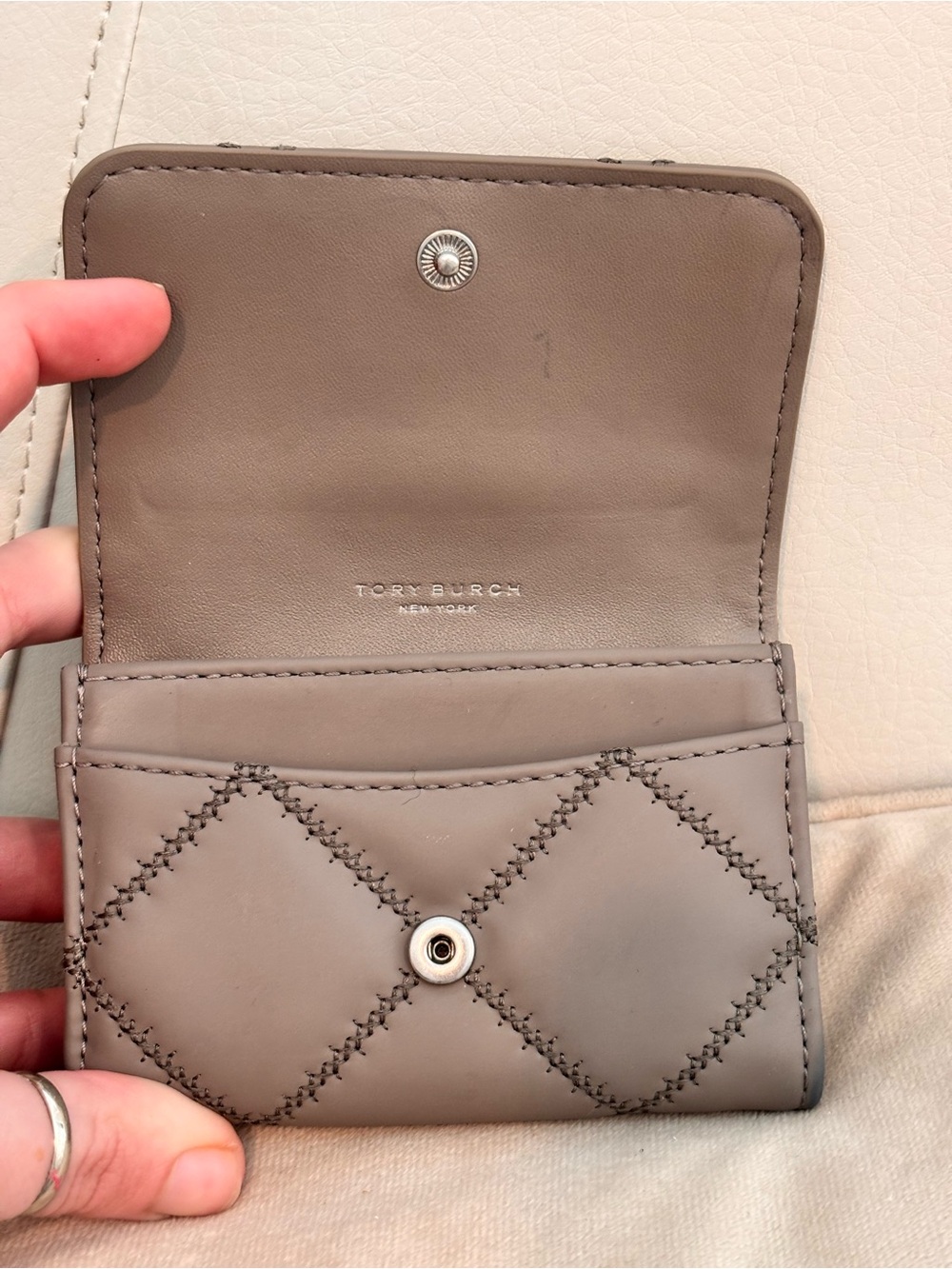 Tory Burch Quilted Leather Willa Matte Card Case in Color ‘Grey Heron’ - Picture 9 of 15